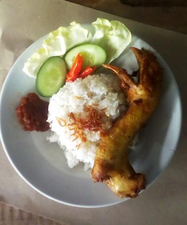 AYAM BAKAR MBAK VERO