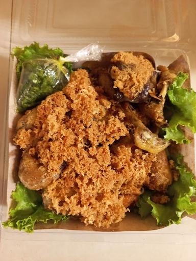 AYAM GORENG KREMES PINAYU