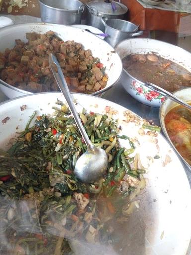 WARUNG MAKAN BU ANIS