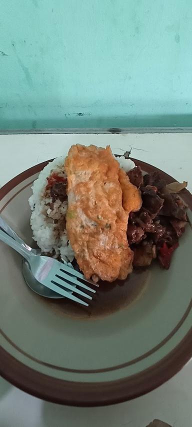 WARUNG MAKAN KIOS TIGA BU WARTI