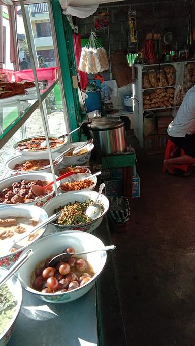 WARUNG MAKAN LUMINTU