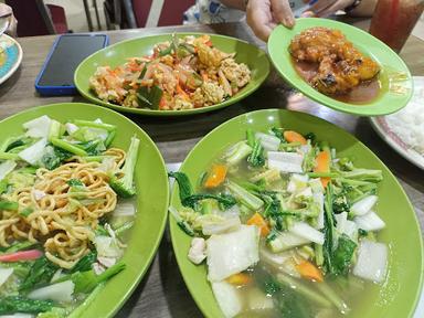 BAKMI SEAFOOD 99 DUKUH ZAMRUD MUSTIKAJAYA