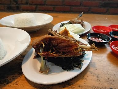 BEBEK GORENG H. SLAMET MUSTIKA JAYA KOTA BEKASI