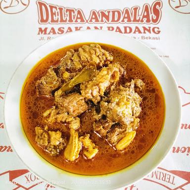 RUMAH MAKAN DELTA ANDALAS