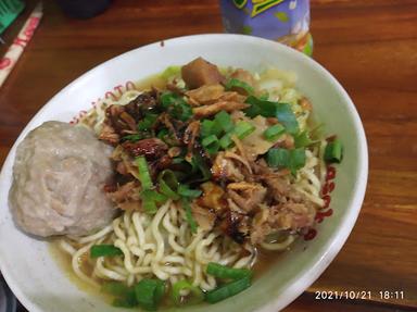 SOTO LAMONGAN LESTARI