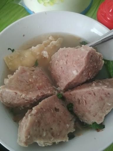 BAKSO & MIE AYAM NGGANDUL