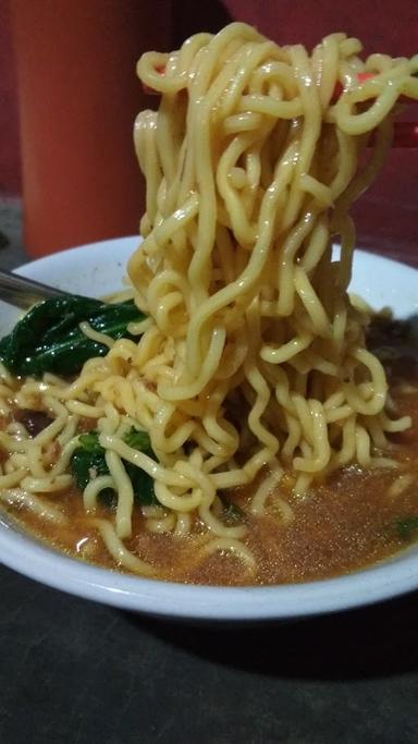 MIE AYAM PAK KUMIS