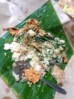 Photo's Nasi Jagung Bu Warsiti ꧋ꦤꦱꦗꦒꦧꦮꦱꦠ