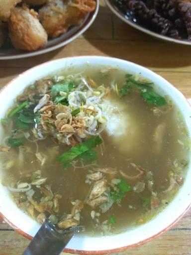 WARUNG SOTO MBOK GIYEM ꧋ꦮꦫꦱꦠꦩꦧꦏꦒꦪꦩ