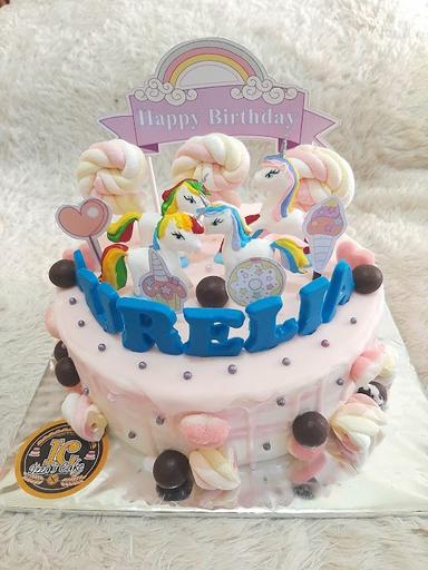 IZZA'S CAKE