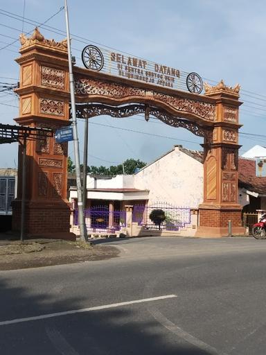 WARUNG MAKAN SNI