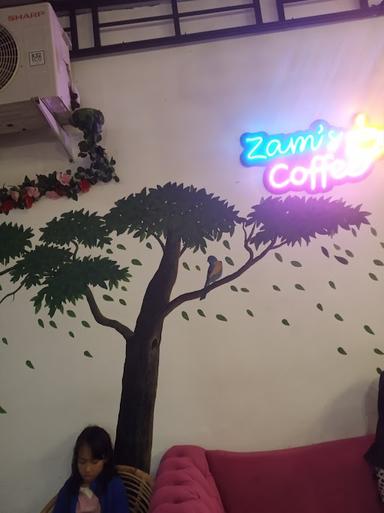 ZAMS COFFEE & RESTO