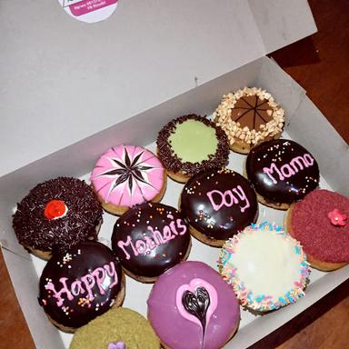 RINASIL DONUTS