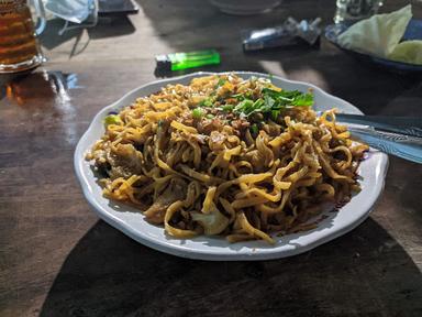 WARUNG MIE GORENG MAK RIBET