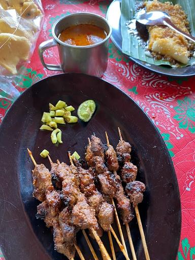 SATE BULAYAK MAK ATON