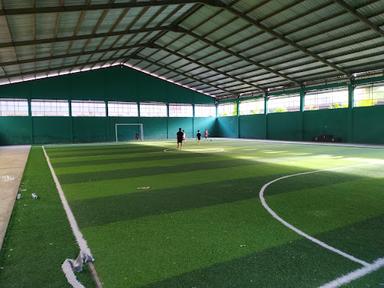 GEDUNG FUTSAL