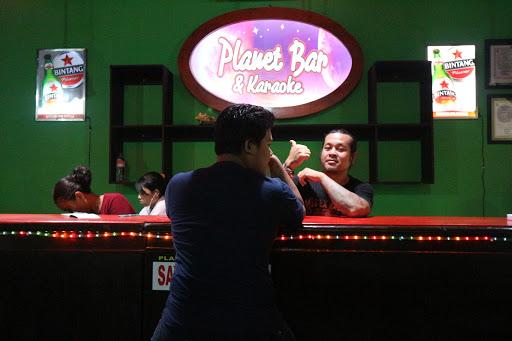 PLANET BAR & KARAOKE