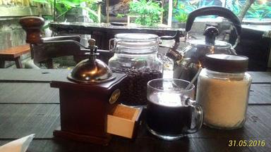 ROMPYOK KOPI