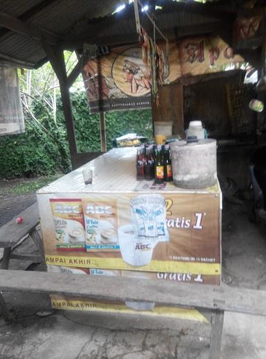 WARUNG KOPI IBU KOMANG