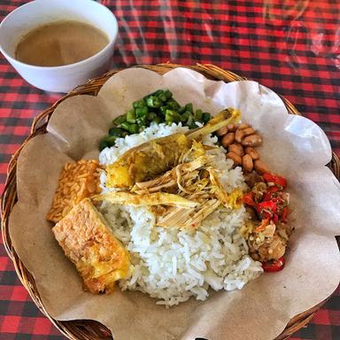 WARUNG MAKAN AYAM BETUTU KRISNA