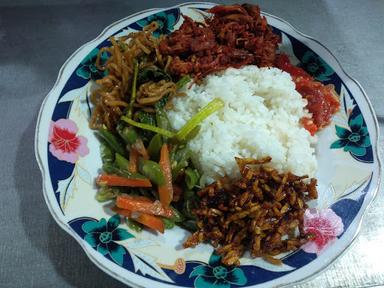 WARUNG NASI & ES LEGOWO