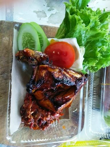 AYAM BAKAR UMI FAISAL ( MPO IDA)