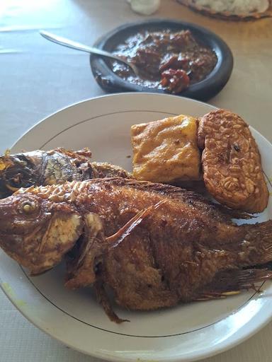 WARUNG IKAN BAKAR BANDUNG