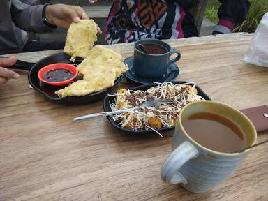 MERBABU VIEW & CAFE