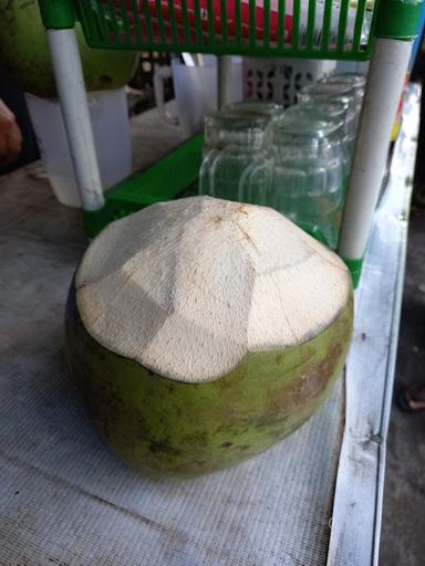 ES KELAPA MUDA