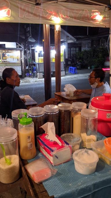 KETAN SUSU DAN KOPI (KANOPI)