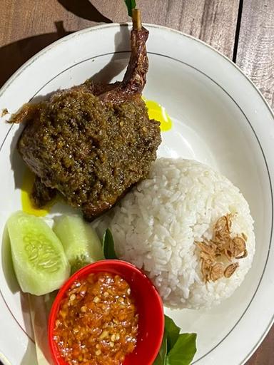 BEBEK HITAM FAVORITE ASLI MADURA