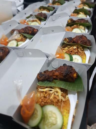 DEPOT BU LISTY NASI KUNING, NASI UDUK & AYAM