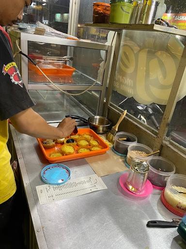 MARTABAK MINI KAJEK JAKAL BESI