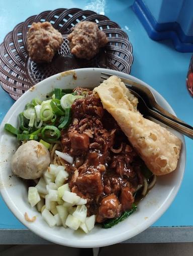 MIE AYAM PAK TEKUN