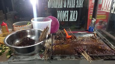 SATE AYAM & KAMBING CAK EMON