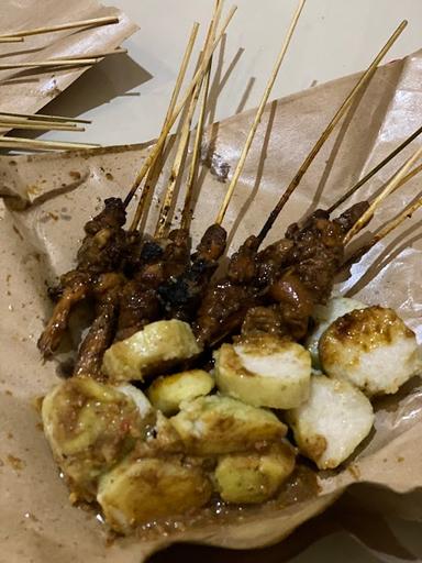 SATE AYAM & KAMBING CAK EMON