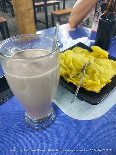 SUSU DAN ROTI BAKAR OM BOB