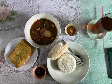 WARUNG MAKAN MAMIKU