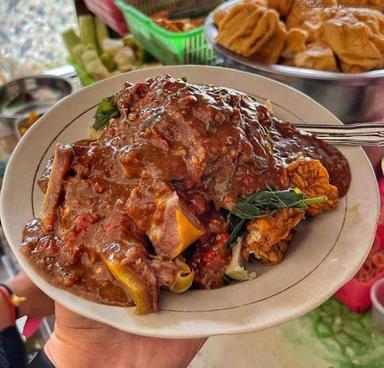 WARUNG RUJAK MONGGOE COBIE