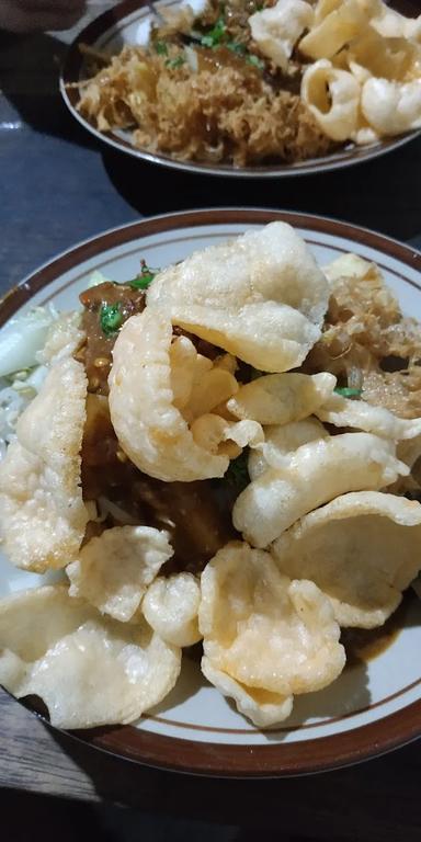 WARUNG RUJAK MONGGOE COBIE