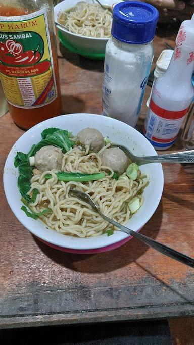 BAKSO & MIE AYAM WONOGIRI ASLI