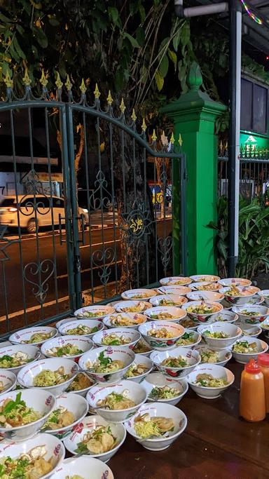 BAKSO PAK JOKO PASAR SERANGAN