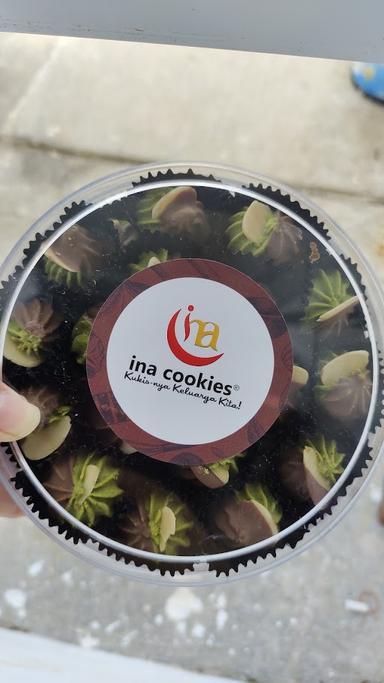 INA COOKIES DAN J&C COOKIES CIMAHI