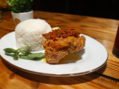 GARASI AYAM