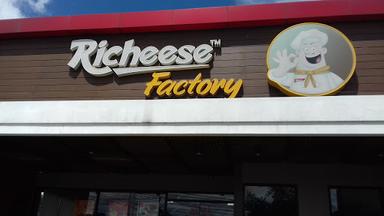 RICHEESE FACTORY CIMAREME