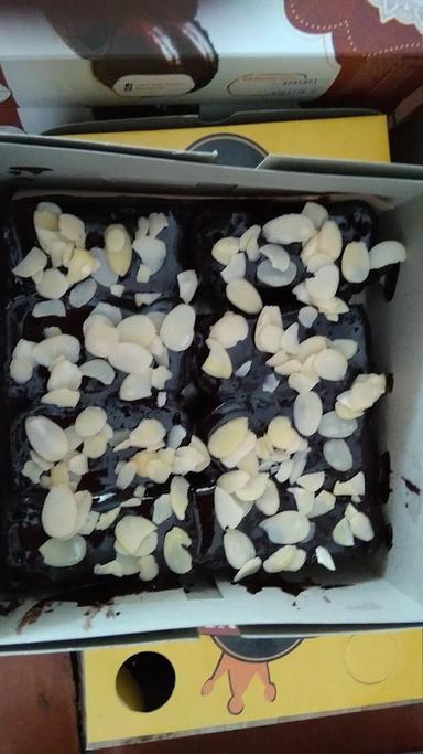 SENTANA BROWNIES MELELEH CIMAREME