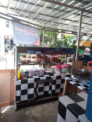 WARUNG SEBLAK JURAGAN SEUHAH