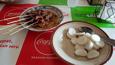 SATE AYAM PONOROGO PAK BOYADI