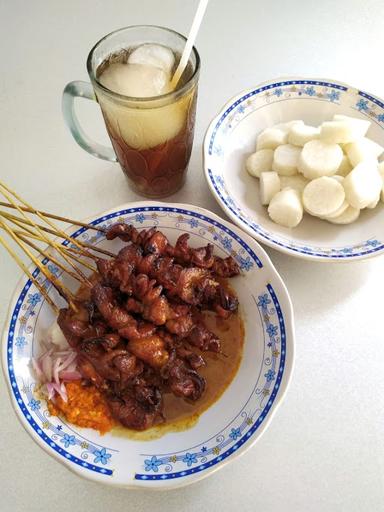 SATE AYAM PONOROGO PAK BOYADI