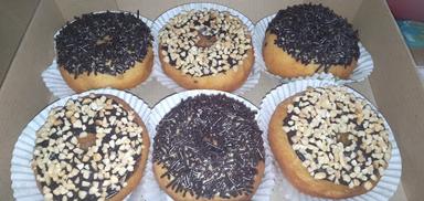 DONAT KENTANG MAMA ASLI KEDIRI